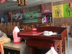 -溢心园香河肉饼总店