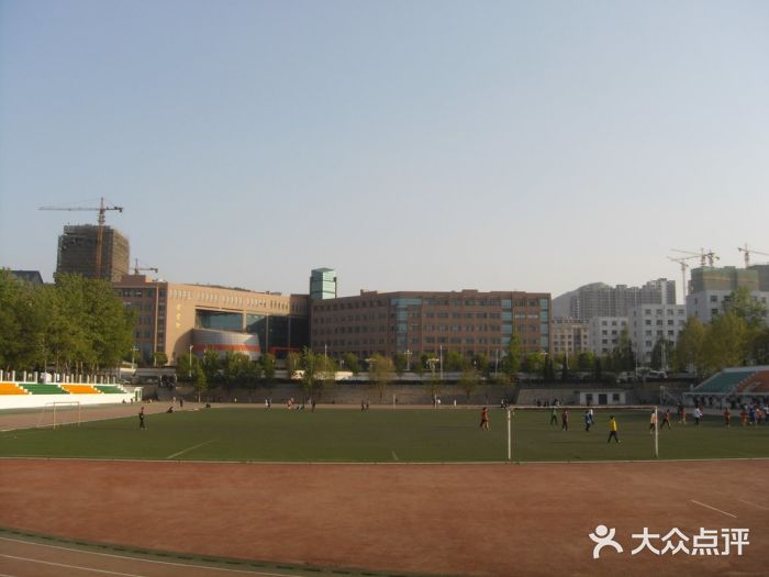 山東財經大學(燕山校區)圖片