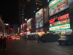 -彩虹云霄酒店75层国际自助餐