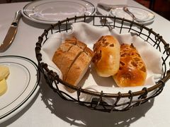 餐前包-Wolfgang’s Steakhouse 沃夫冈牛排馆(上海白玉兰广场店)