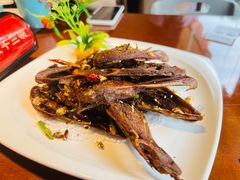 -魏铭鱼头捞饭(晋阳路店)