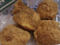 蟹黄酥松小贝-鲍师傅糕点(国金街店)