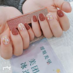 -缪斯美甲美睫