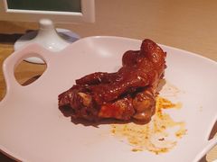 爆烤猪蹄-街角等你.大连海鲜烧烤.经典铁板海鲜串(西安路店)