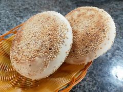 烧饼-清真喜兰老丁羊汤特色小吃