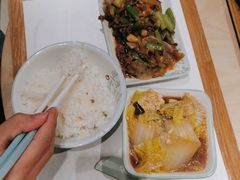 -老乡鸡(上海白玉兰广场店)