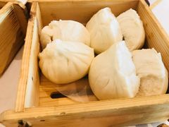 蜜汁叉烧包-粤式早茶希朋喜宴