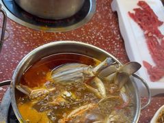 -四囍码头海鲜烧烤自助火锅(外滩南京东路悦荟广场店)