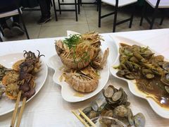 -覃记海鲜美食餐厅