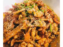 -张大师鸭爪爪特色干锅(南湖店)