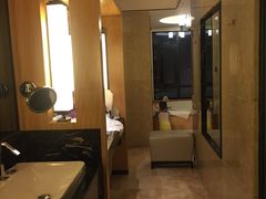 -中山利和希尔顿酒店