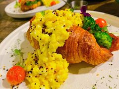 -HIGH FIVE哈福手工汉堡(桂林路店)