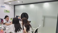 -苗医生专业祛痘·皮肤管理