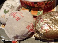 -麦当劳(哈西万达店)