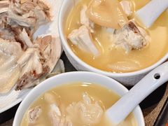 -鲜入唯煮·港式海鲜牛肉火锅(金宝街店)