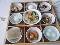 -文君楼美食·庭院酒店(宽窄巷子地铁站店)