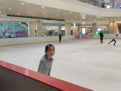 -陈露国际冰上中心(天津嘉里汇店)