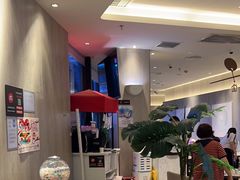 -必胜客(尹山湖歌林公园店)
