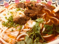 香辣牛杂粉-鑫花溪牛肉米粉(人民广场店)