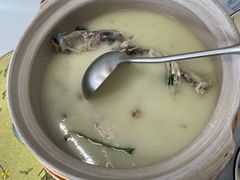 -天乐农家鱼头王(天目湖店)