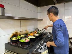 -小街曹师傅砂锅麻辣烫(亚泰大街店)