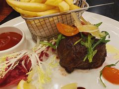 -WOLFGANG PUCK KITCHEN & BAR(迪士尼小镇店)