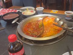 -沸炉重庆老火锅(军事博物馆店)