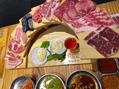 -青瓦炭韩潮烤肉(花园道店)
