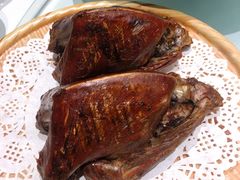 黄泥烧鸽子-燕郊烧鸽子(酷车小镇店)