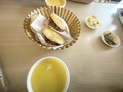 -闫家驴肉老店(华电一校店)
