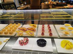 -大中华希尔顿酒店-念自助餐·嗨啤·小龙虾
