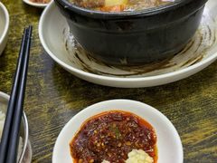 牛肉柿子锅-砂锅酱骨