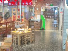 大堂-么肆烤肉·中式自助·烤肉大排档(街道口季佳PAI店)