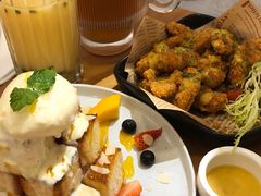 -洛蒂·咖啡与轻食