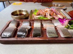 金牌鳗鱼半条-围炉肉舍•炭烤活鳗•丹东海鲜烤肉(步行街店)