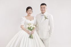 -巴黎时尚婚纱摄影(南汇店)