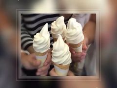 圆筒冰淇淋-TIMO COFFEE 阿拉校园面包