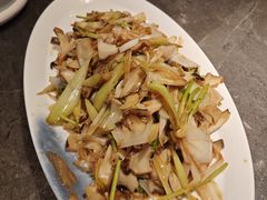 -五谷丰登农家院·地道胶东菜·海鲜烧烤(威海店)