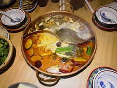 -洱火云南酸菜牛肉火锅(石景山当代商城店)