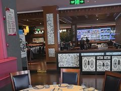 -八府香鸭·啫啫煲(华山路店)