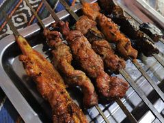 -烤肉小伙烤肉店