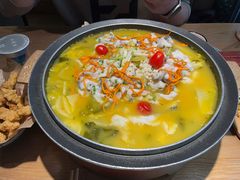 -山城外·非遗酸菜鱼(蜀都万达店)