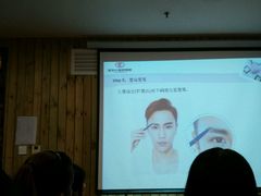 -金夫人化妆摄影职业培训学校