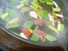 -陆记牛庄·碳锅龙虾烧烤(爱上花园店)