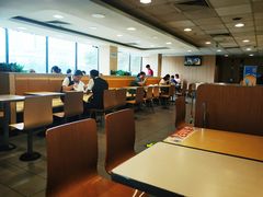 大堂-麦当劳(军博店)