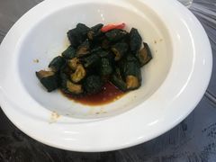 -侬佳蒸菜馆(听潮店)