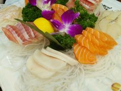 -青瓦餐厅·生鱼片·韩园烤肉(西塔店)