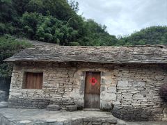 -高荡千年布依古寨旅游景区