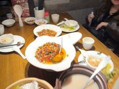 -爱碗亭·鲜炒湖南菜(壹城中心店)