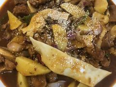 -老钟家烤羊排·敦伊阁清真餐厅胡羊焖饼